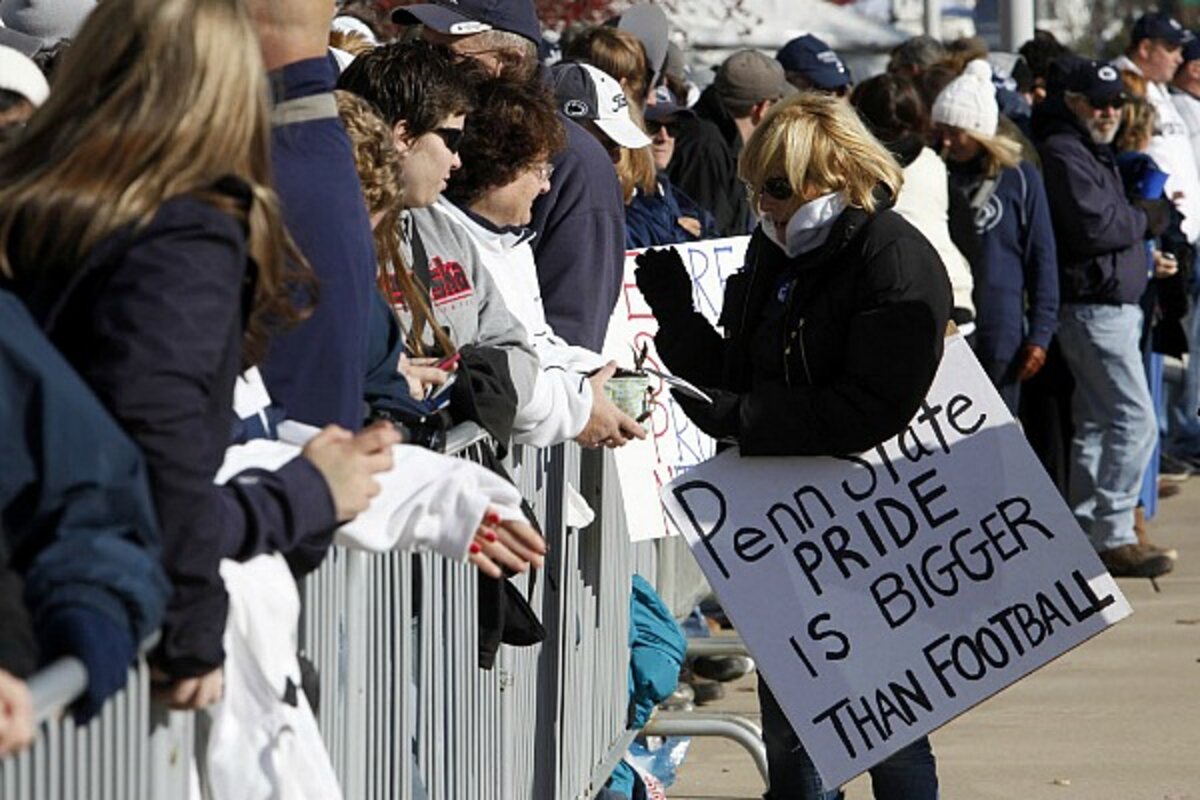 At its last 2011 home football game, Penn State remembers child sex